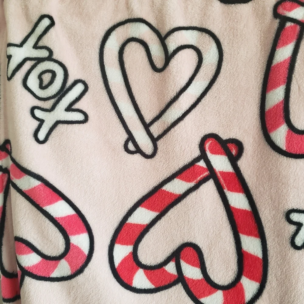 Betsey Johnson Christmas Candy Cane Hearts XOXO Pink Throw Blanket 50